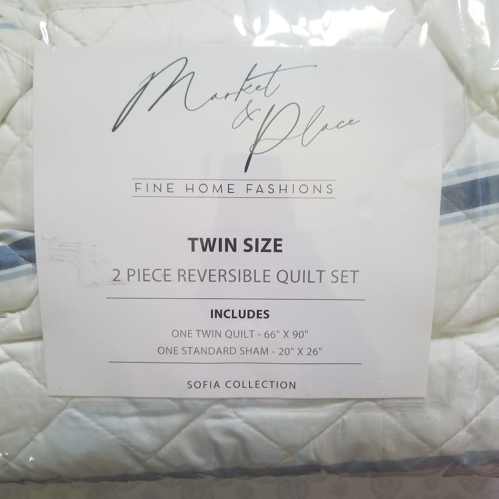 Bedding.Twin Size Sheet Set.Market & Place 2 Piece Twin Set